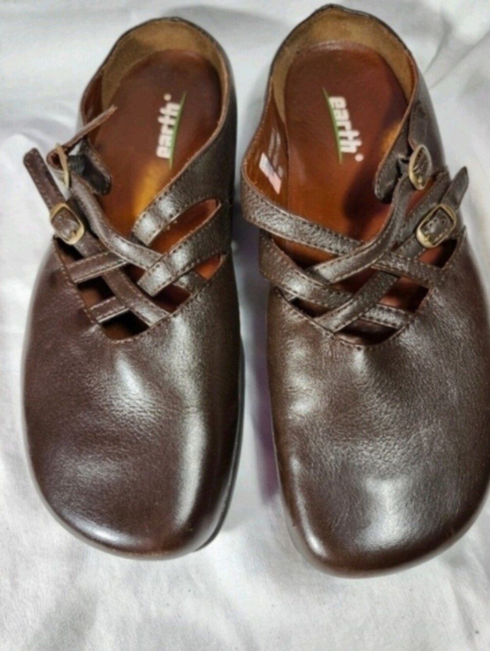 Earth Kharma leather mules/clogs sz 8B